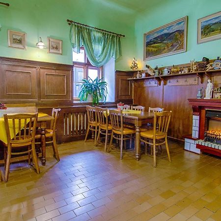 Hotel Posta Černý Dŭl Buitenkant foto