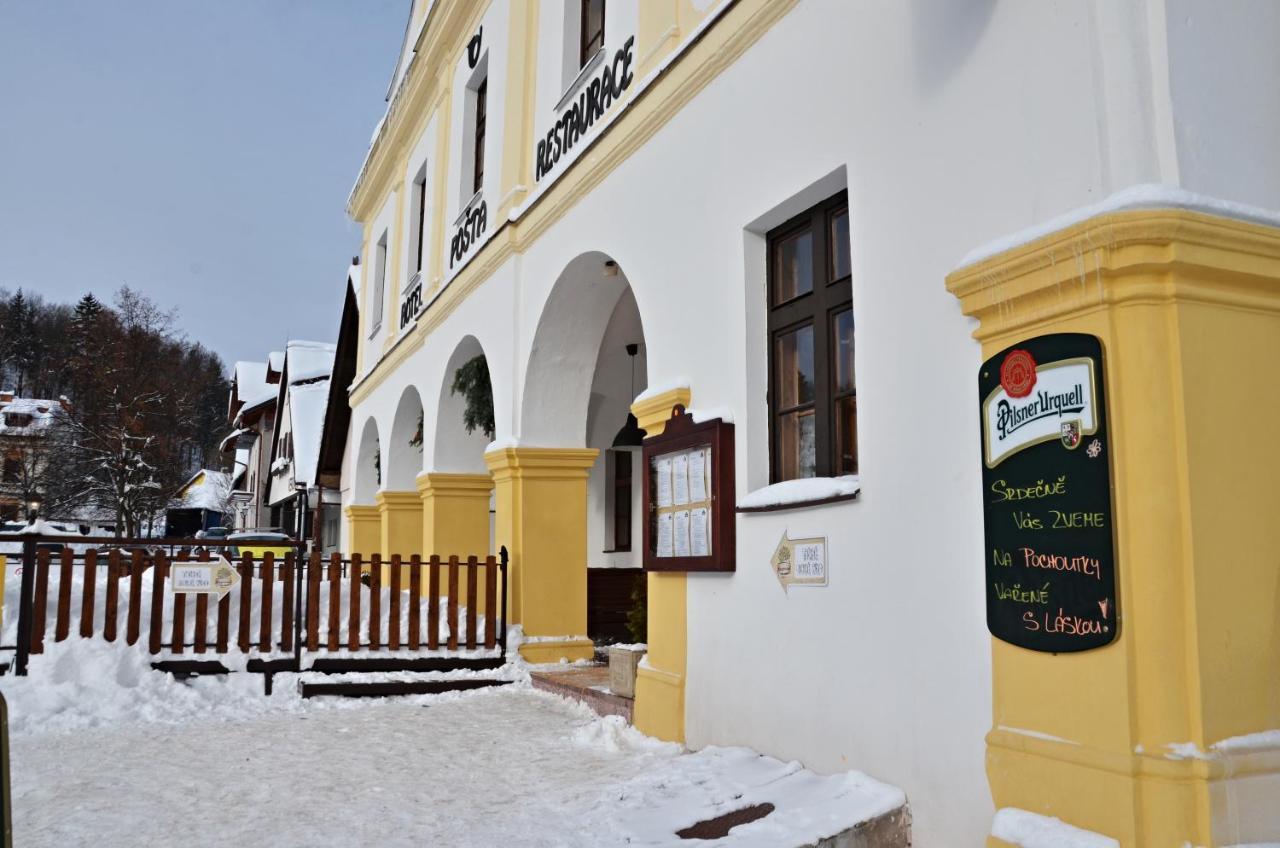 Hotel Posta Černý Dŭl Buitenkant foto