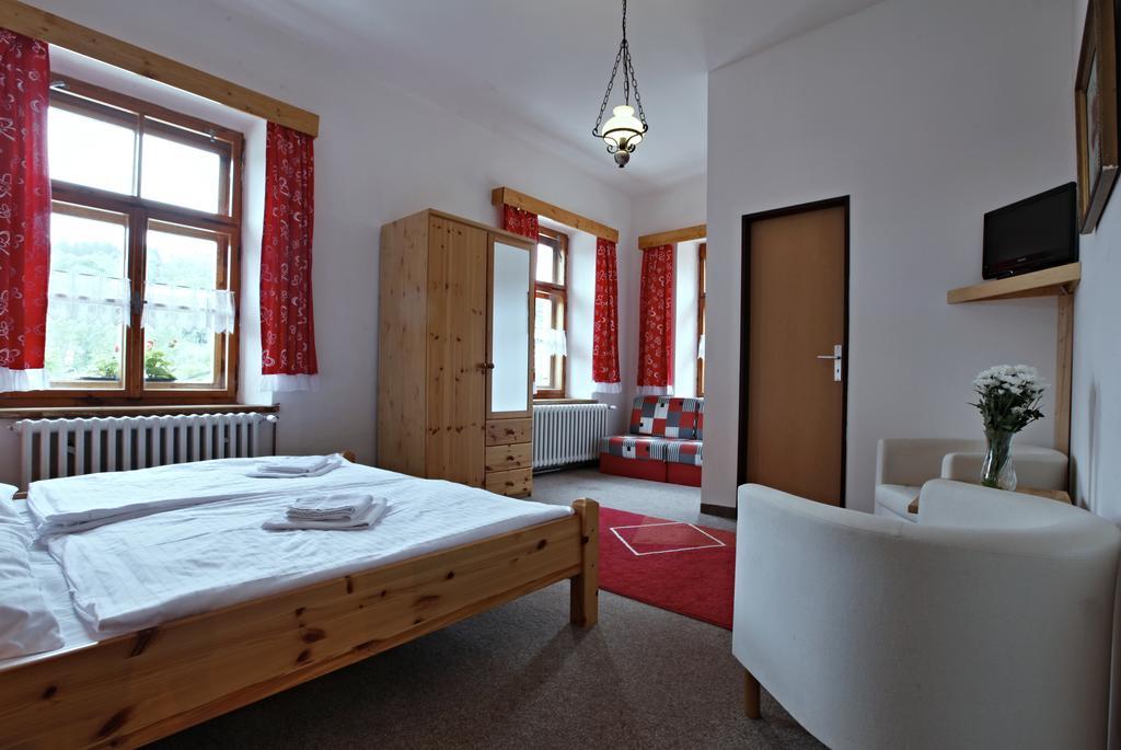 Hotel Posta Černý Dŭl Buitenkant foto