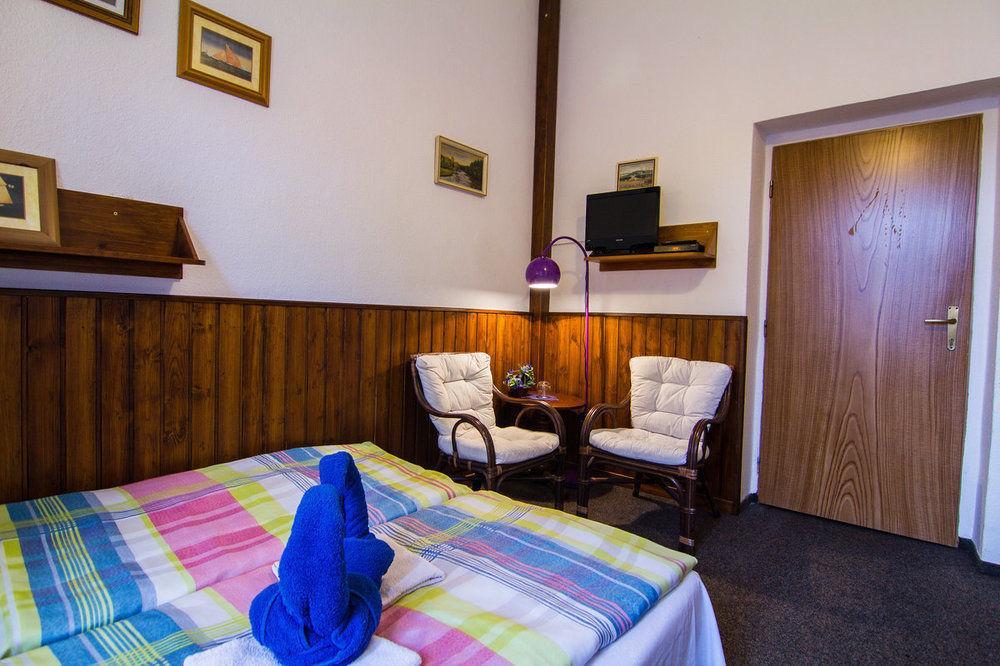 Hotel Posta Černý Dŭl Buitenkant foto