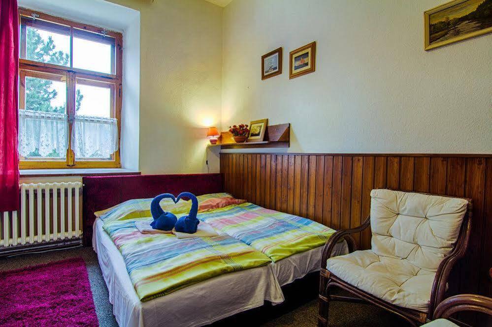 Hotel Posta Černý Dŭl Buitenkant foto